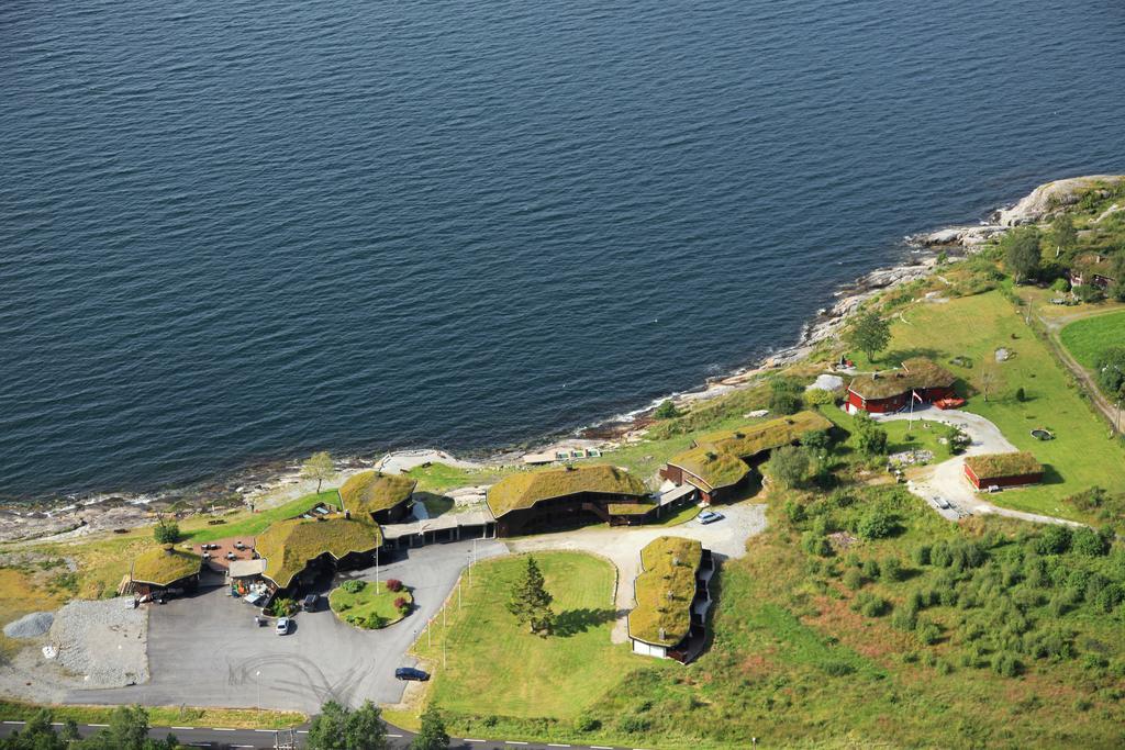Brekkestranda Fjordhotel Brekke  Екстериор снимка