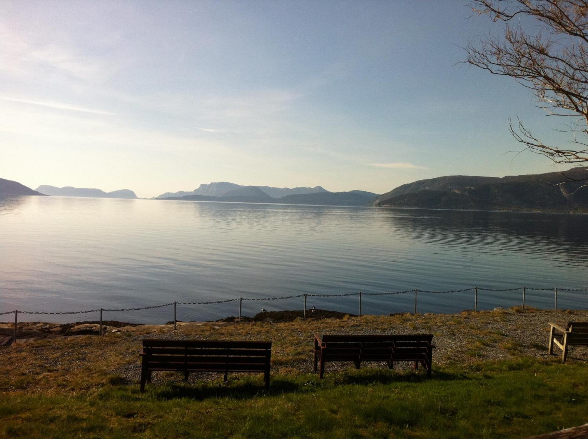 Brekkestranda Fjordhotel Brekke  Екстериор снимка