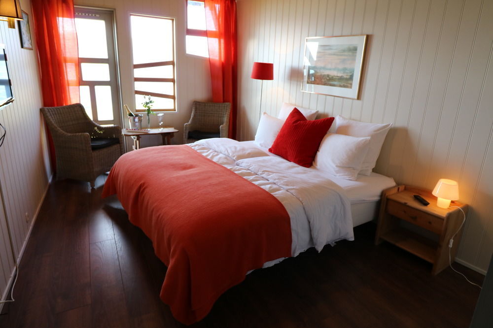 Brekkestranda Fjordhotel Brekke  Екстериор снимка